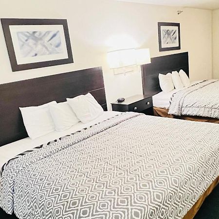 Pinckneyville Inn And Suites Bagian luar foto