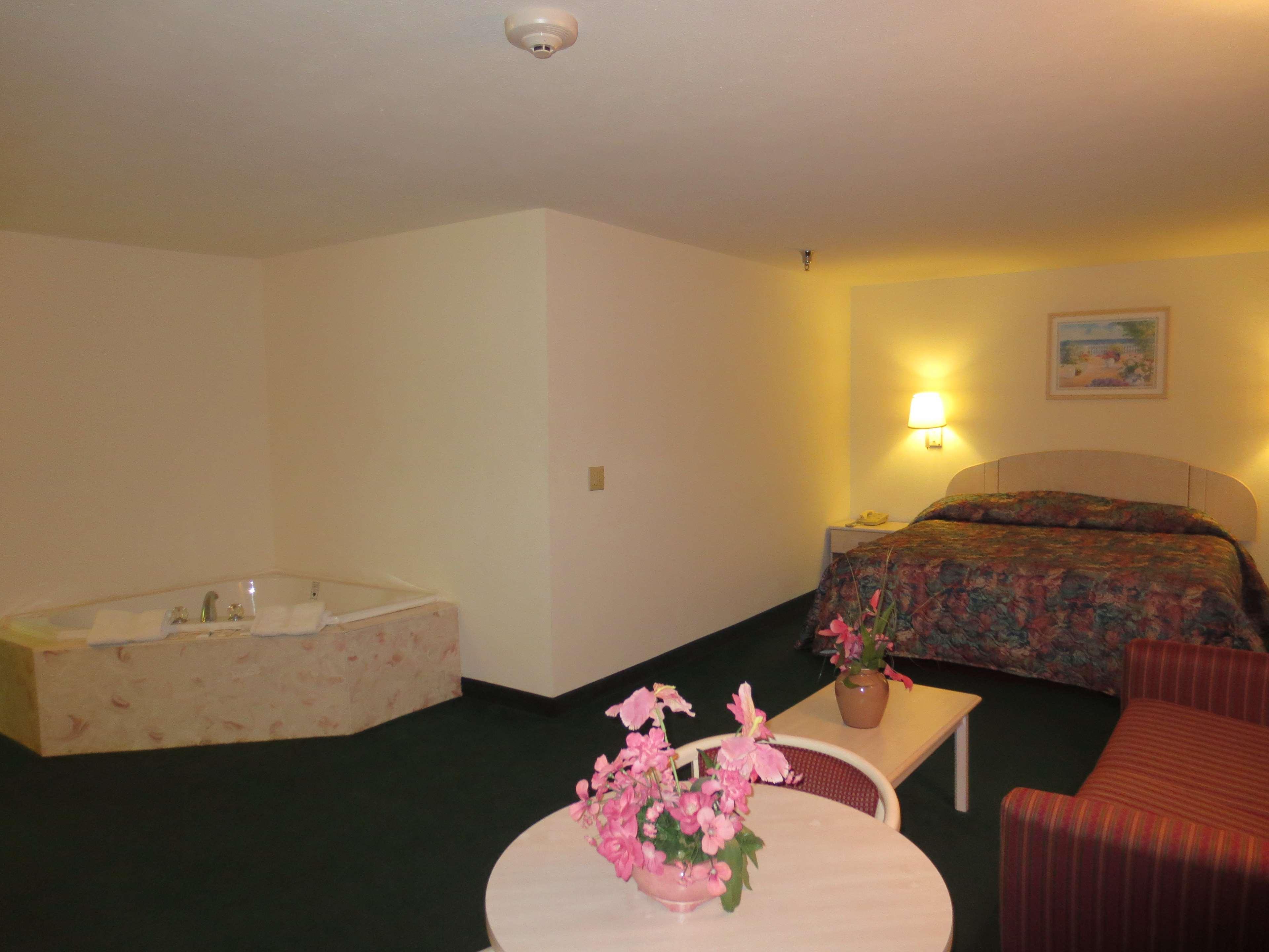 Pinckneyville Inn And Suites Bagian luar foto