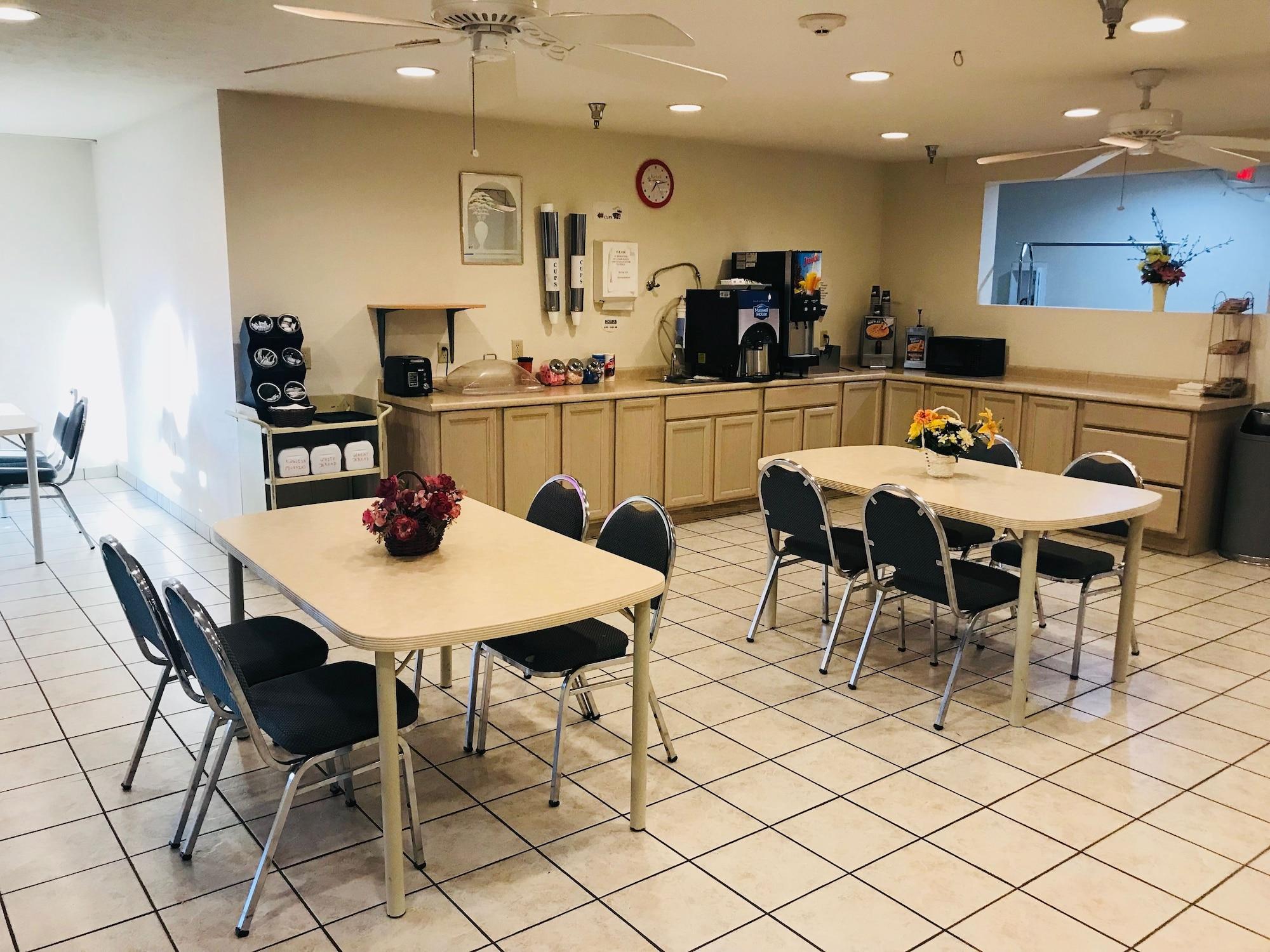 Pinckneyville Inn And Suites Bagian luar foto