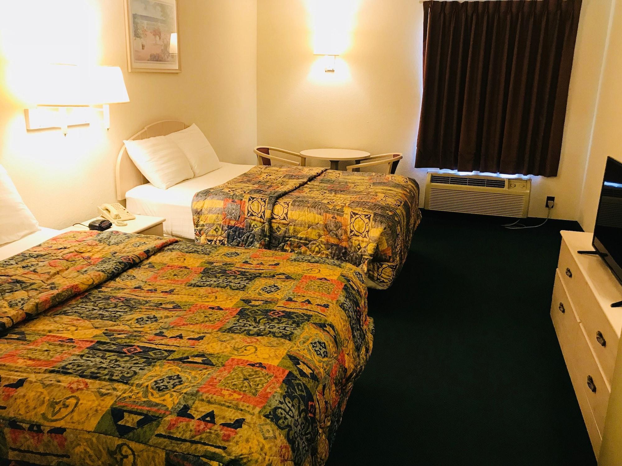 Pinckneyville Inn And Suites Bagian luar foto
