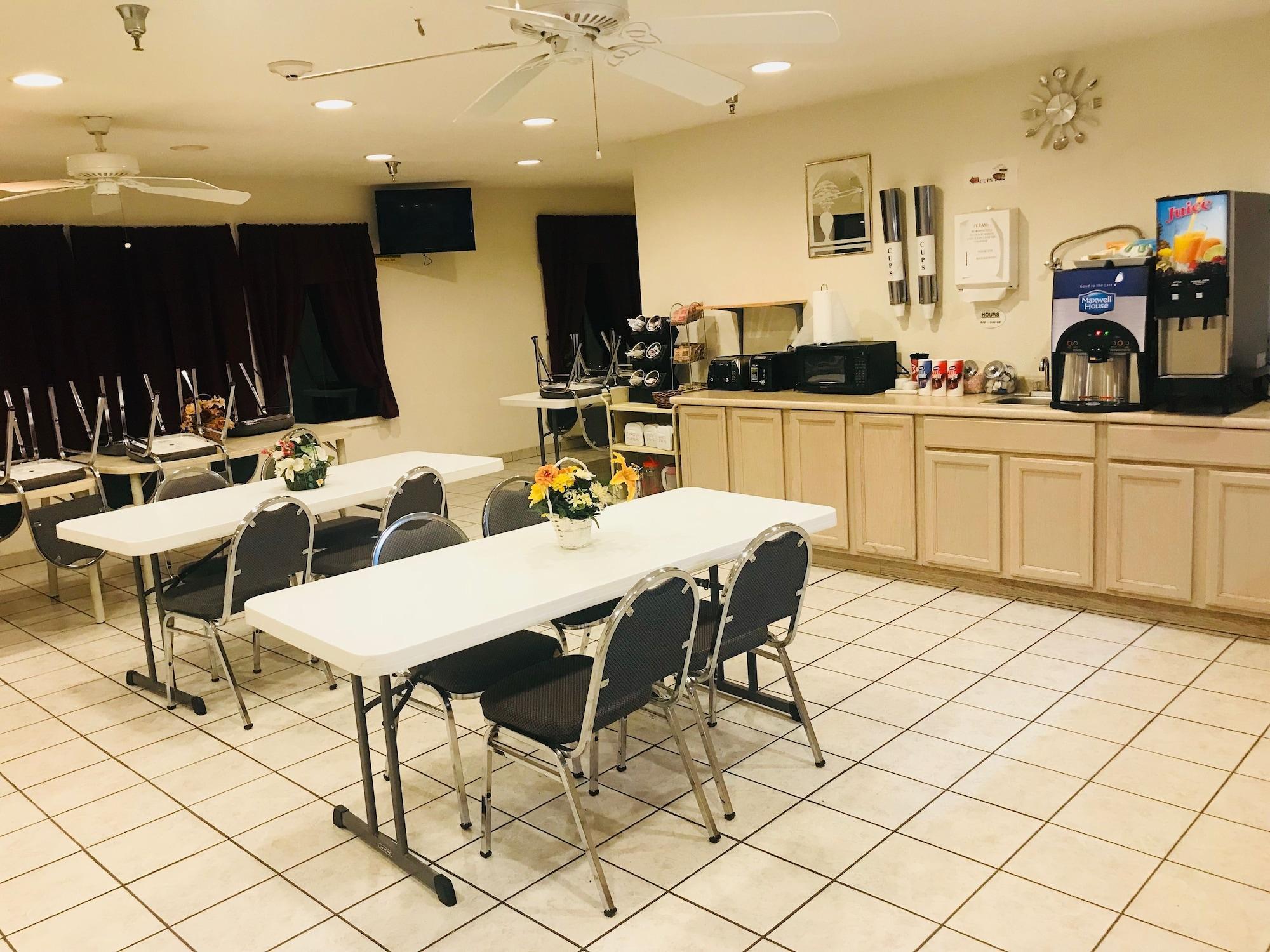 Pinckneyville Inn And Suites Bagian luar foto