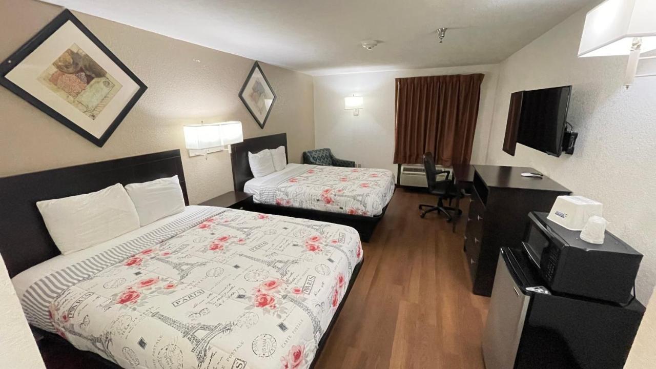 Pinckneyville Inn And Suites Bagian luar foto