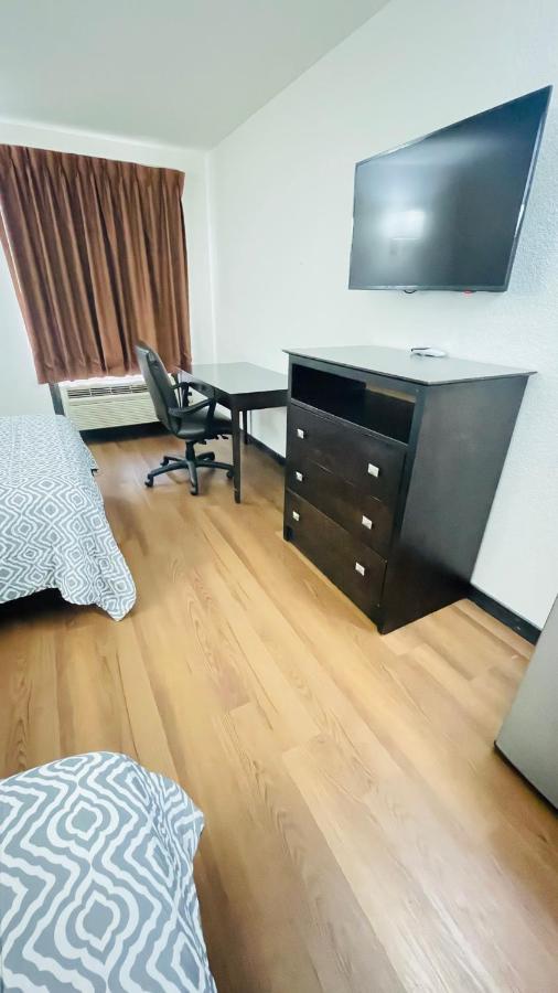 Pinckneyville Inn And Suites Bagian luar foto