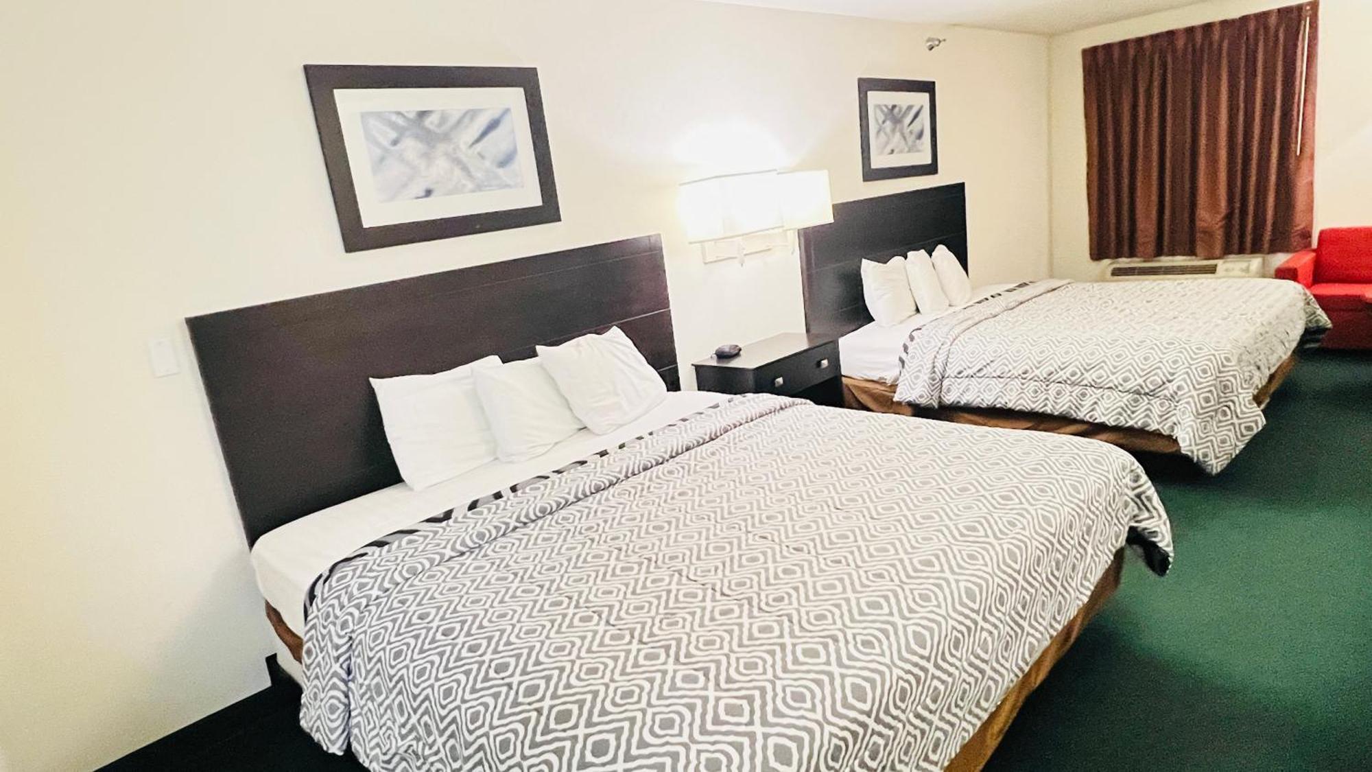 Pinckneyville Inn And Suites Bagian luar foto