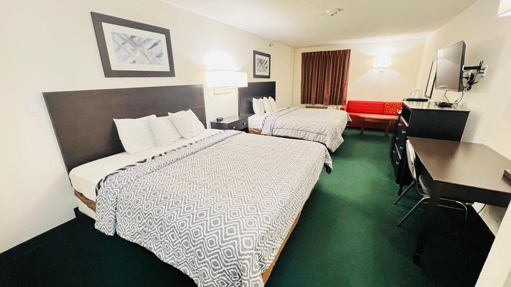 Pinckneyville Inn And Suites Bagian luar foto