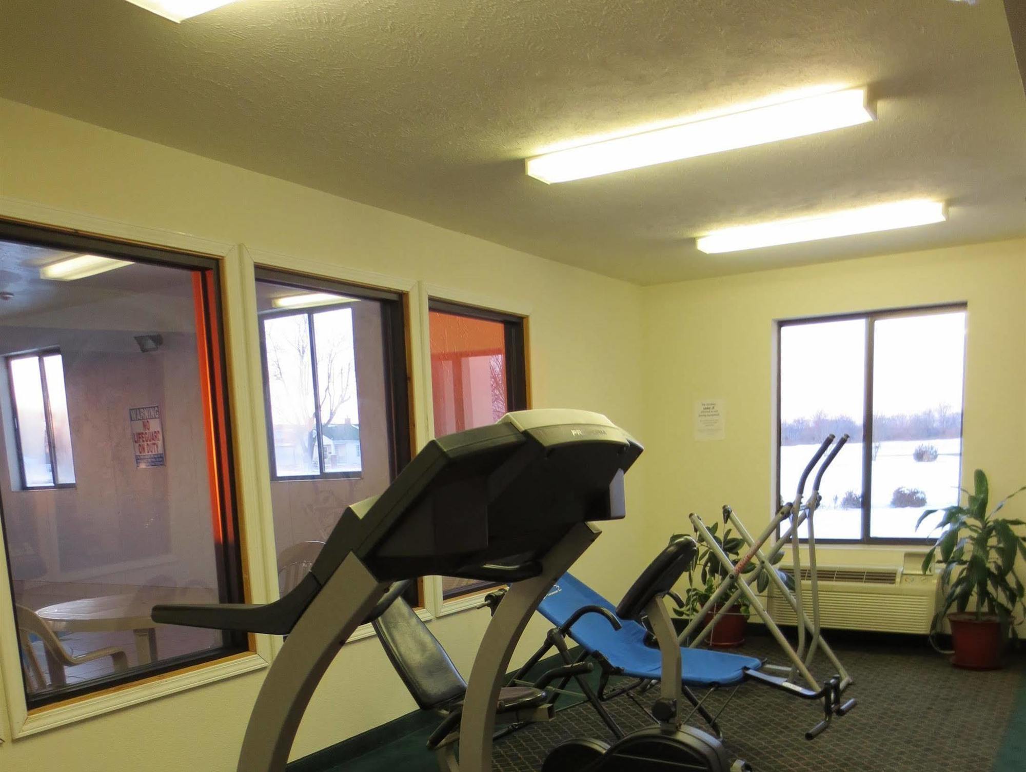 Pinckneyville Inn And Suites Bagian luar foto