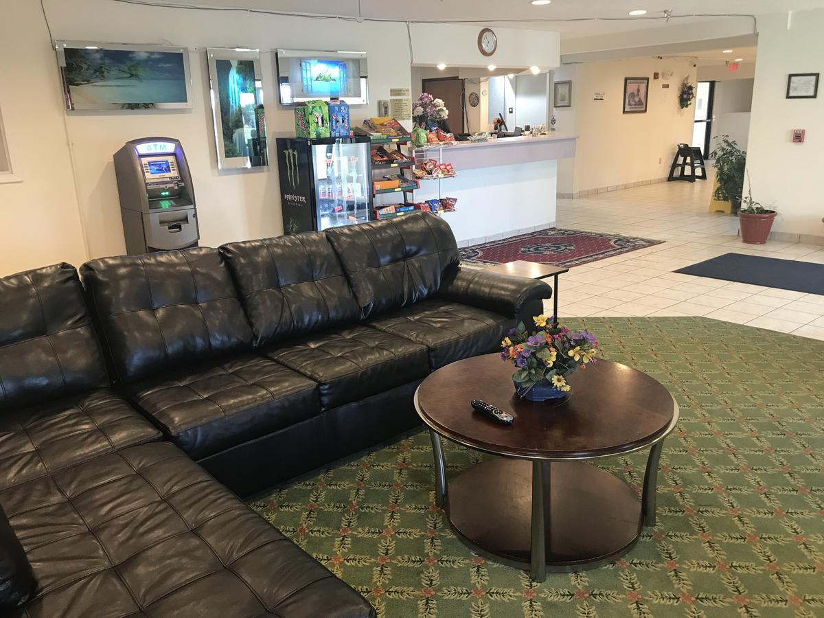 Pinckneyville Inn And Suites Bagian luar foto